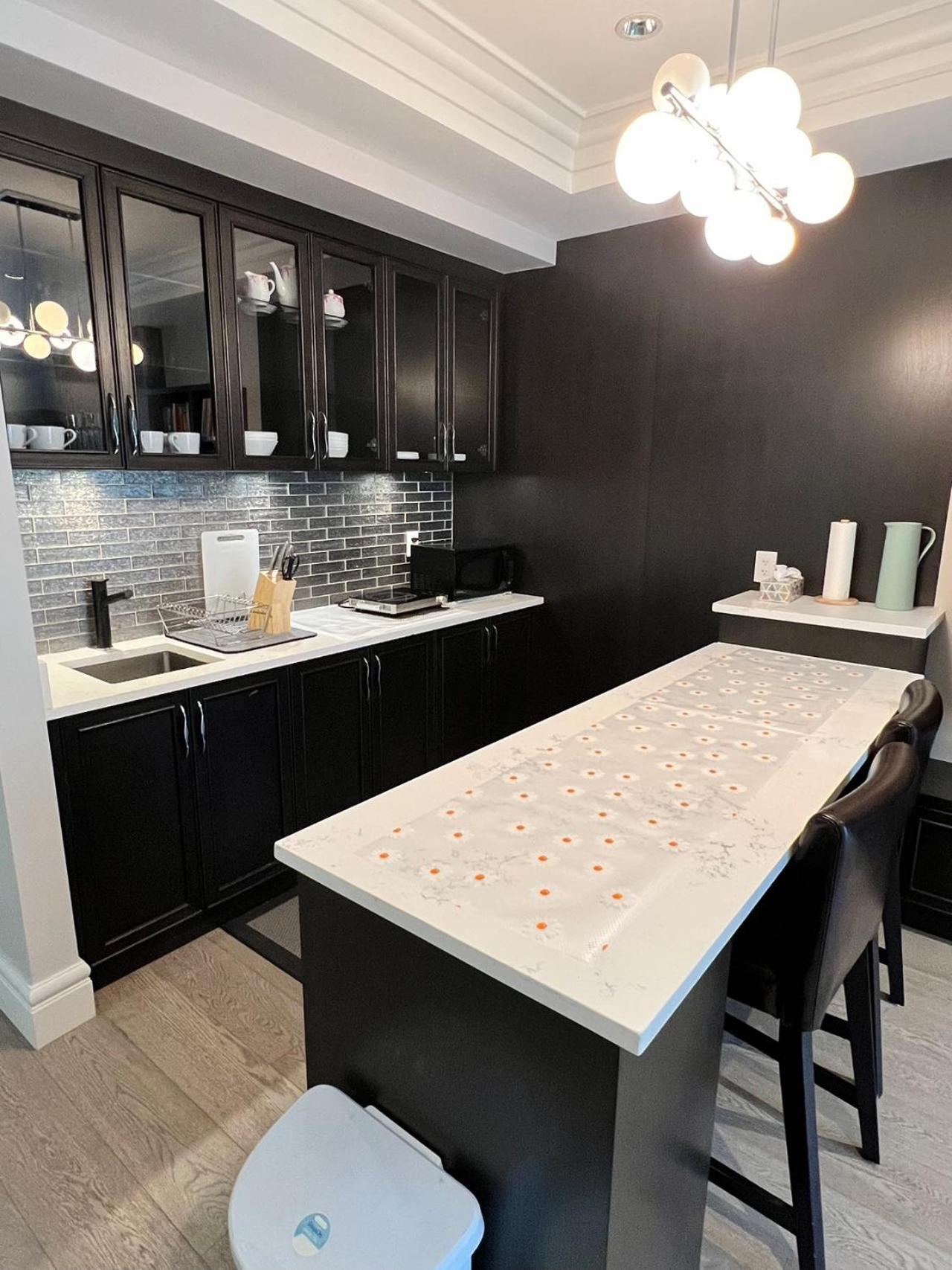 Private Rooms In Vancouver West المظهر الخارجي الصورة