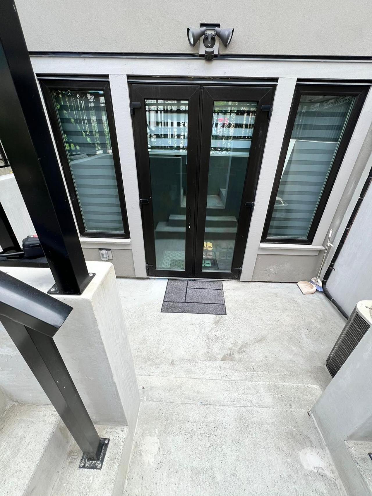 Private Rooms In Vancouver West المظهر الخارجي الصورة
